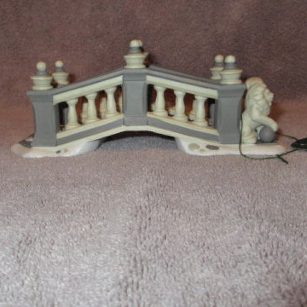 Department 56 Lionhead Bridge #5864-5 Heritage Village Accessory Dickens NIB